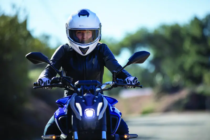 Sena Technologies Outforce Full Face Bluetooth Helmet Glossy White - Small 1