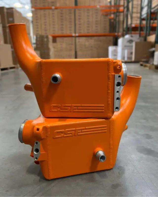Csf 16-21 Bmw M5 (F90) / 17-21 Bmw M8 (F91/F92/F93) Twin Charge-Air-Cooler Set - Fire Orange Matte 1