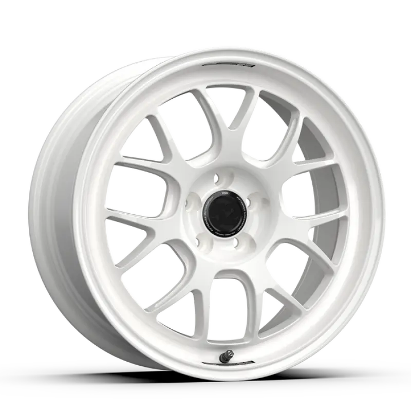 Fifteen52 Apex Rsr 18X9.5 5X114.3 38Mm Et 73.1Mm Center Bore Rally White 1