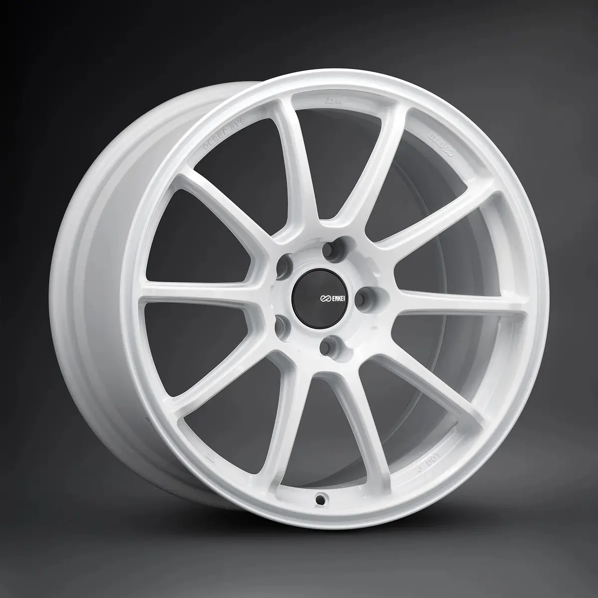 Enkei Triumph 18X9.5 5X114.3 38Mm Offset Vanquish White Wheel 1