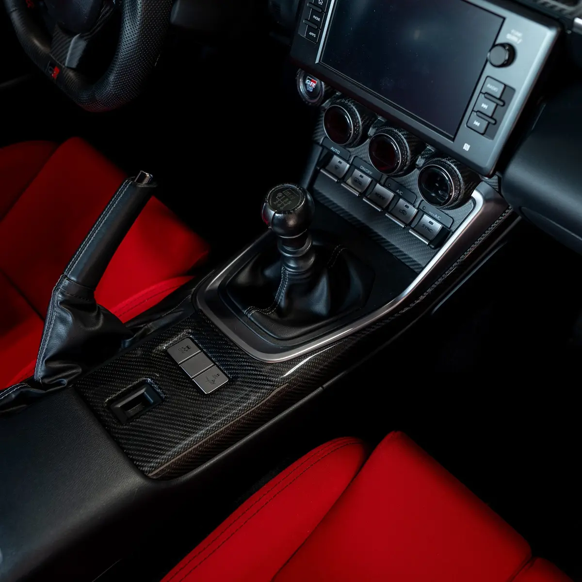 Driven.Media Carbon Fiber Extended Center Console - 2022+ Toyota Gr86 / Subaru Brz 2